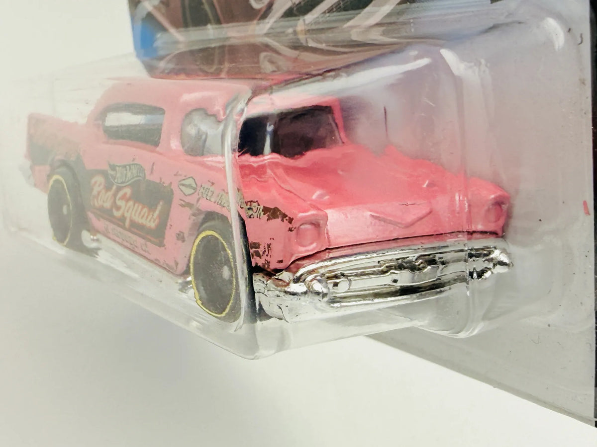 '57 Chevy Hot Wheels 2020 Rod Squad 1:64 Różowy – zdjęcie 4