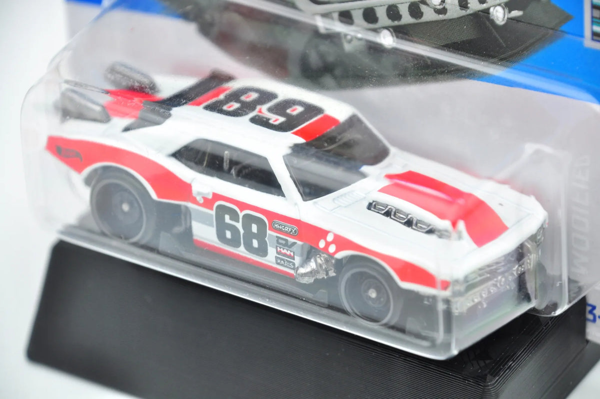 CUSTOM '68 CAMARO Hot Wheels 2024 Biało-Czerwony 1:64 – zdjęcie 4