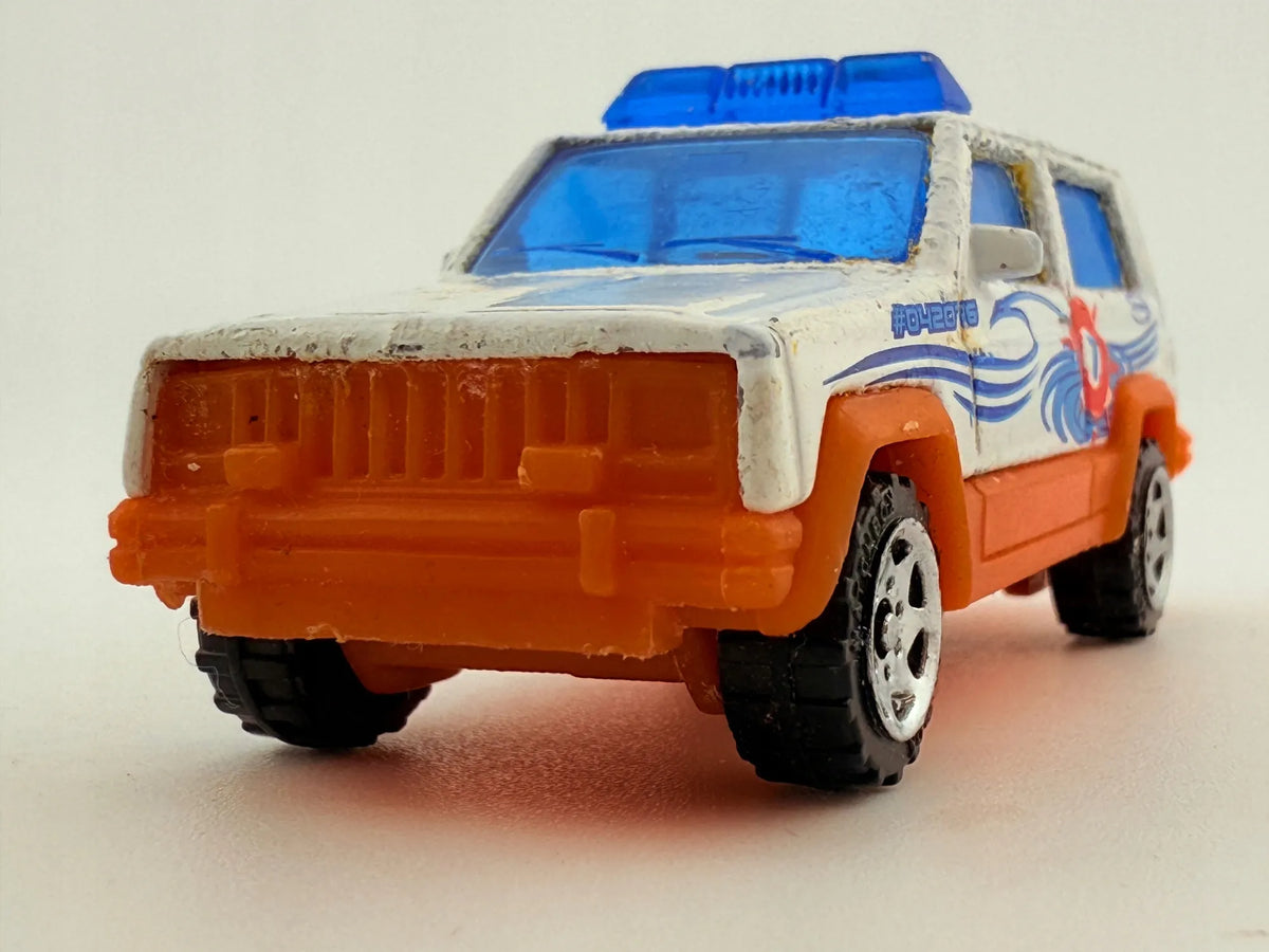 Jeep Cherokee Xj Mainline Majorette 1990S Biały 1:61 – zdjęcie 4