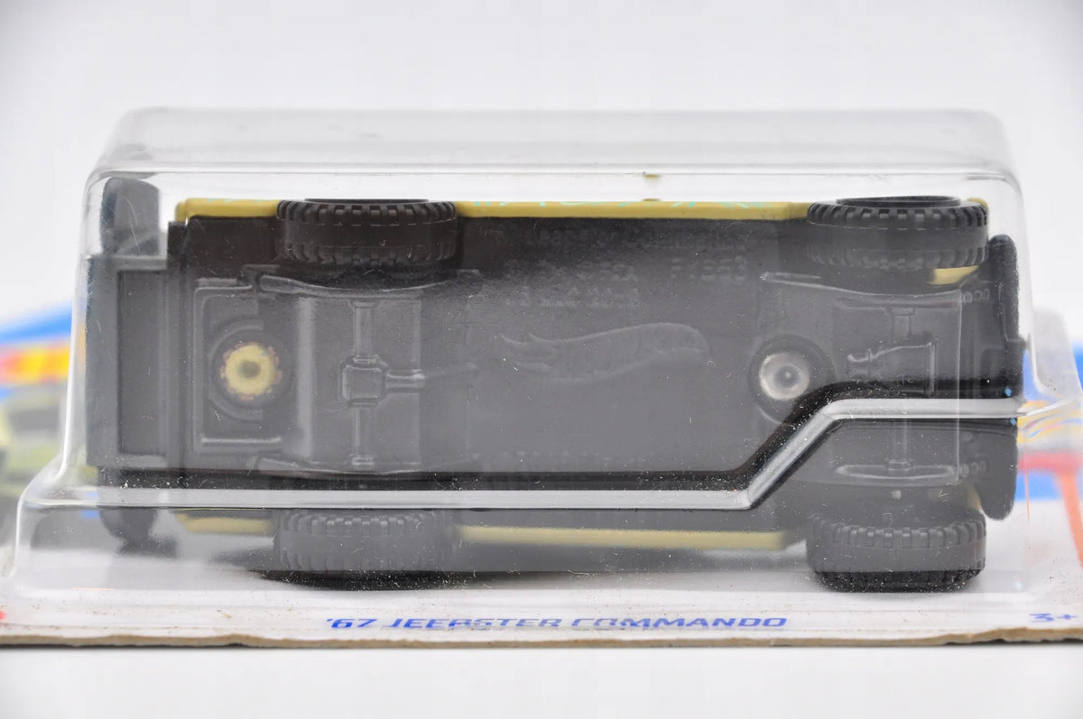 Jeep HW Hot Trucks Hot Wheels 2023 Żółty 1:64 – zdjęcie 4