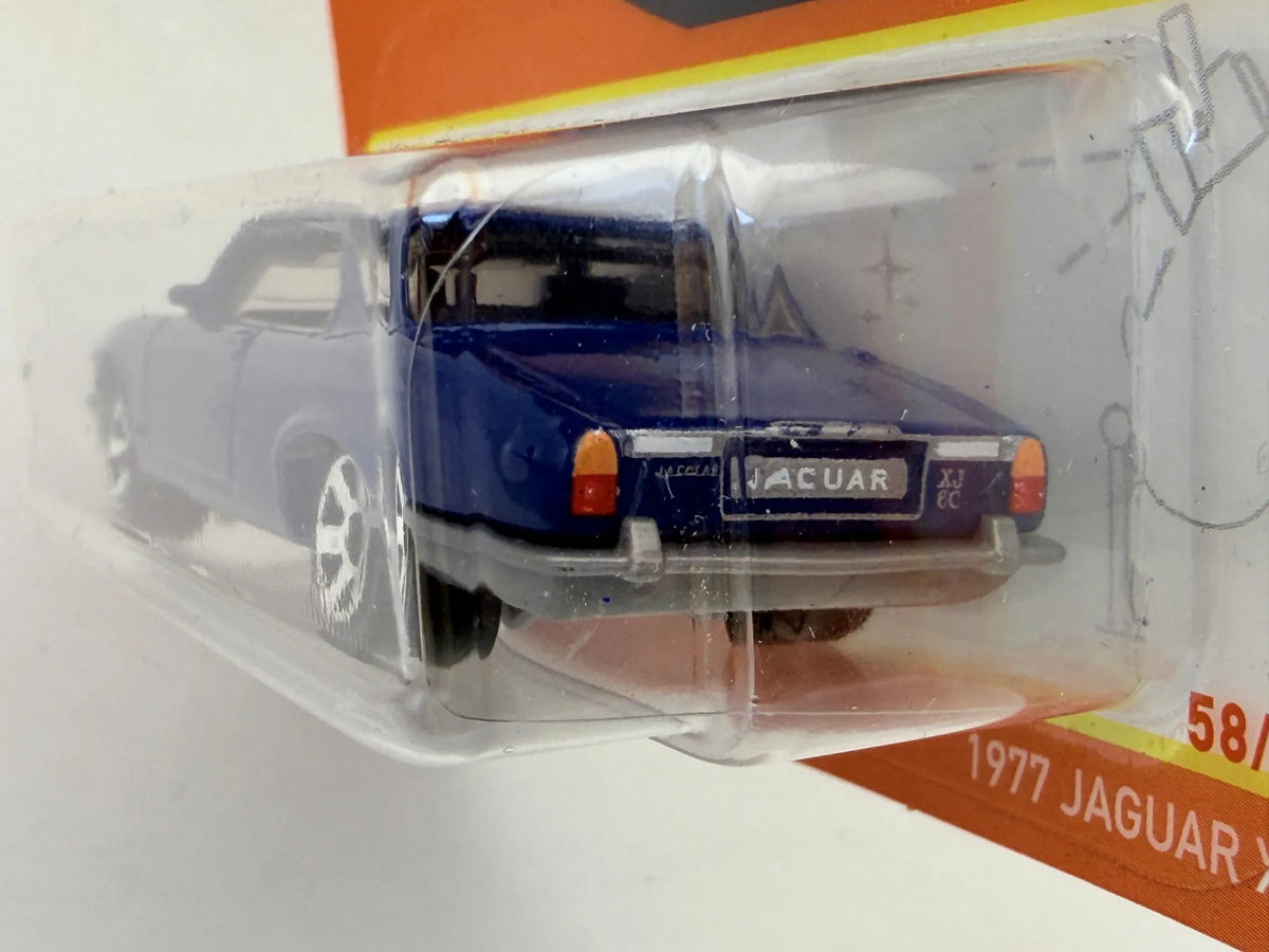 1977 JAGUAR XJ6C Superfast Matchbox 2023 Niebieski 1:64 – zdjęcie 4