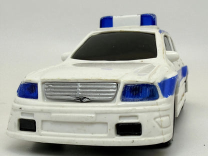 Jak Mercedes-Benz Police ok 2005 Biały 1:32 Sedan Policja Vintage Model – zdjęcie 4
