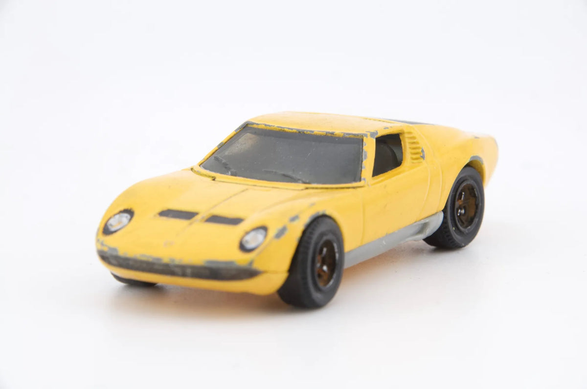 Lamborghini Miura P400S Matchbox Żółty 1:64 – zdjęcie 4