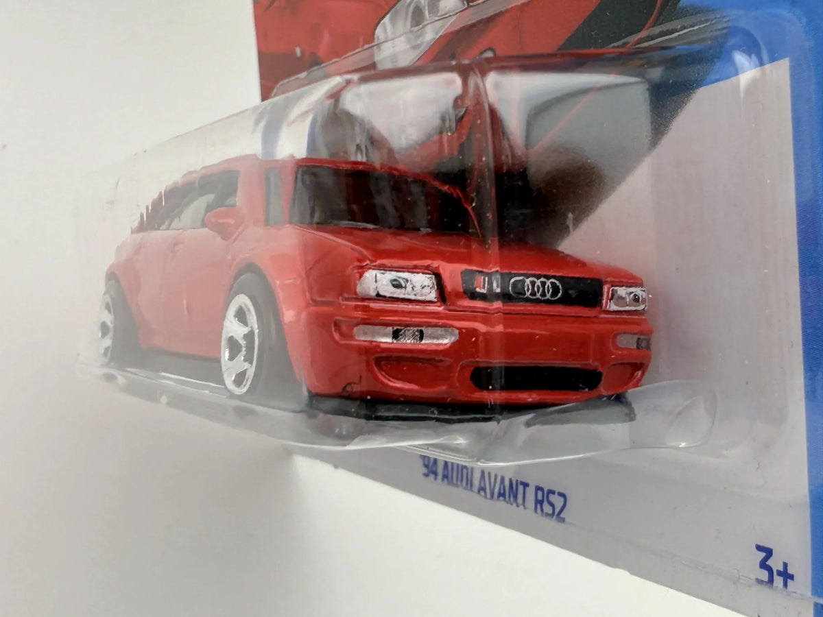 '91 AUDI AVANT RS2 Factory Fresh Hot Wheels 2024 Czerwony 1:64 + Protektor – zdjęcie 4