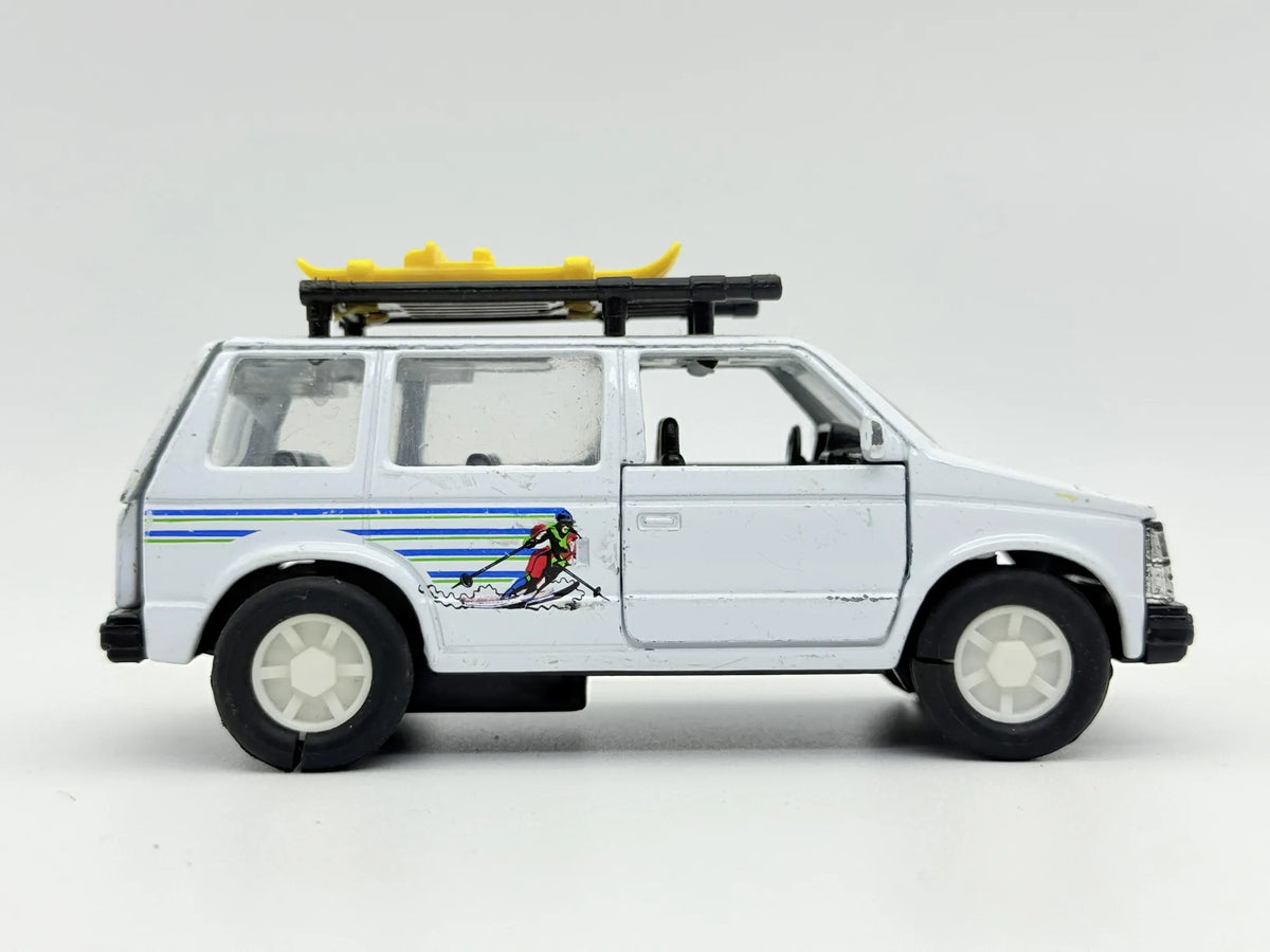 Dodge Caravan, Travel Machine, Resoraki, die cast 1:43 – zdjęcie 4