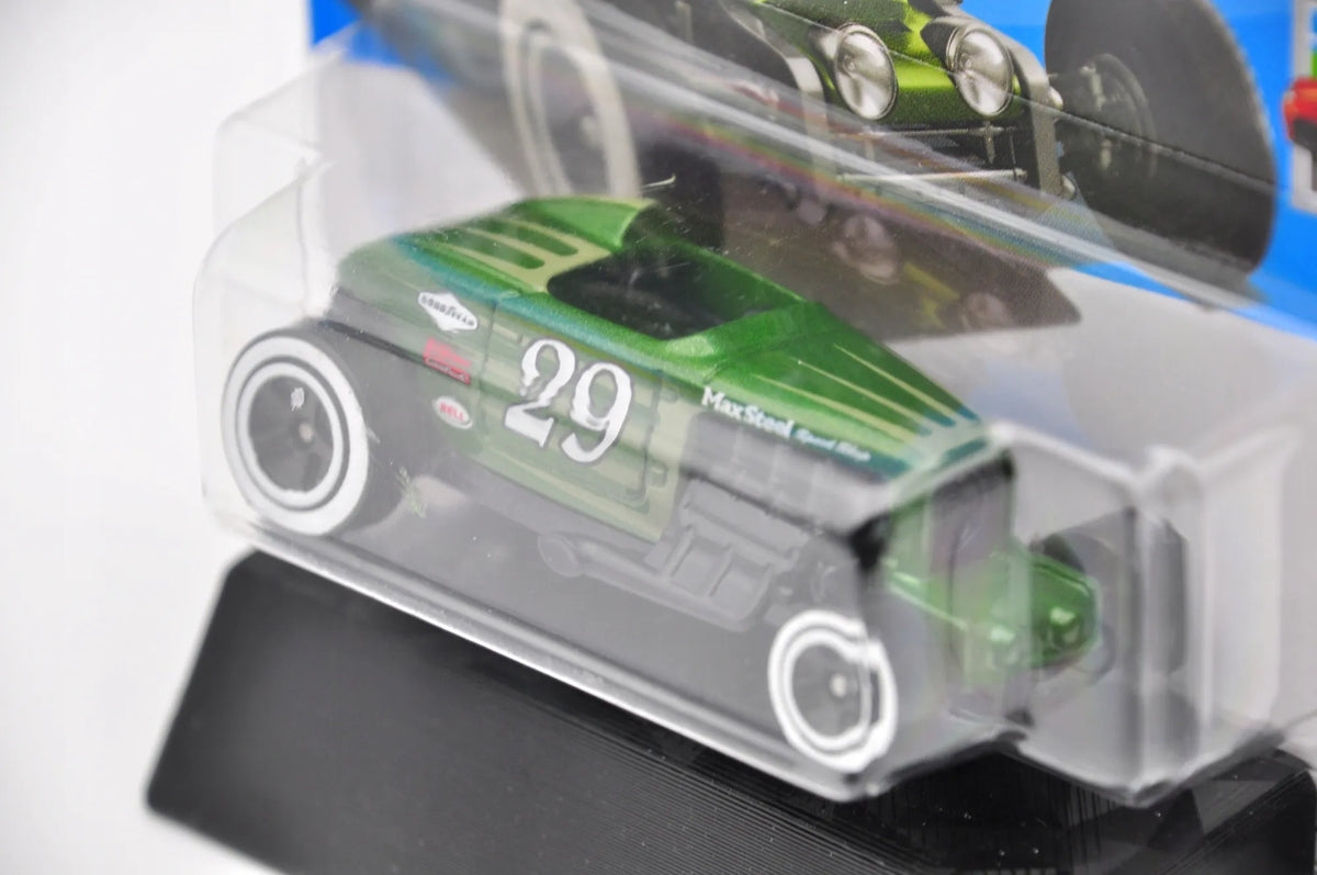 MAX STEEL Hot Wheels 2024 Zielony 1:64 – zdjęcie 4