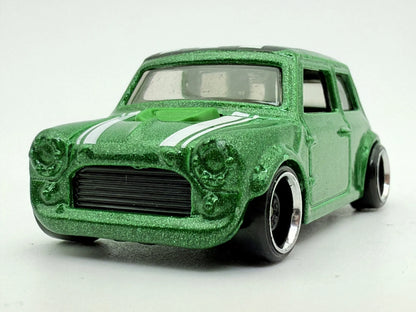 Morris Mini Hot Wheels Zielony 1:64 – zdjęcie 4