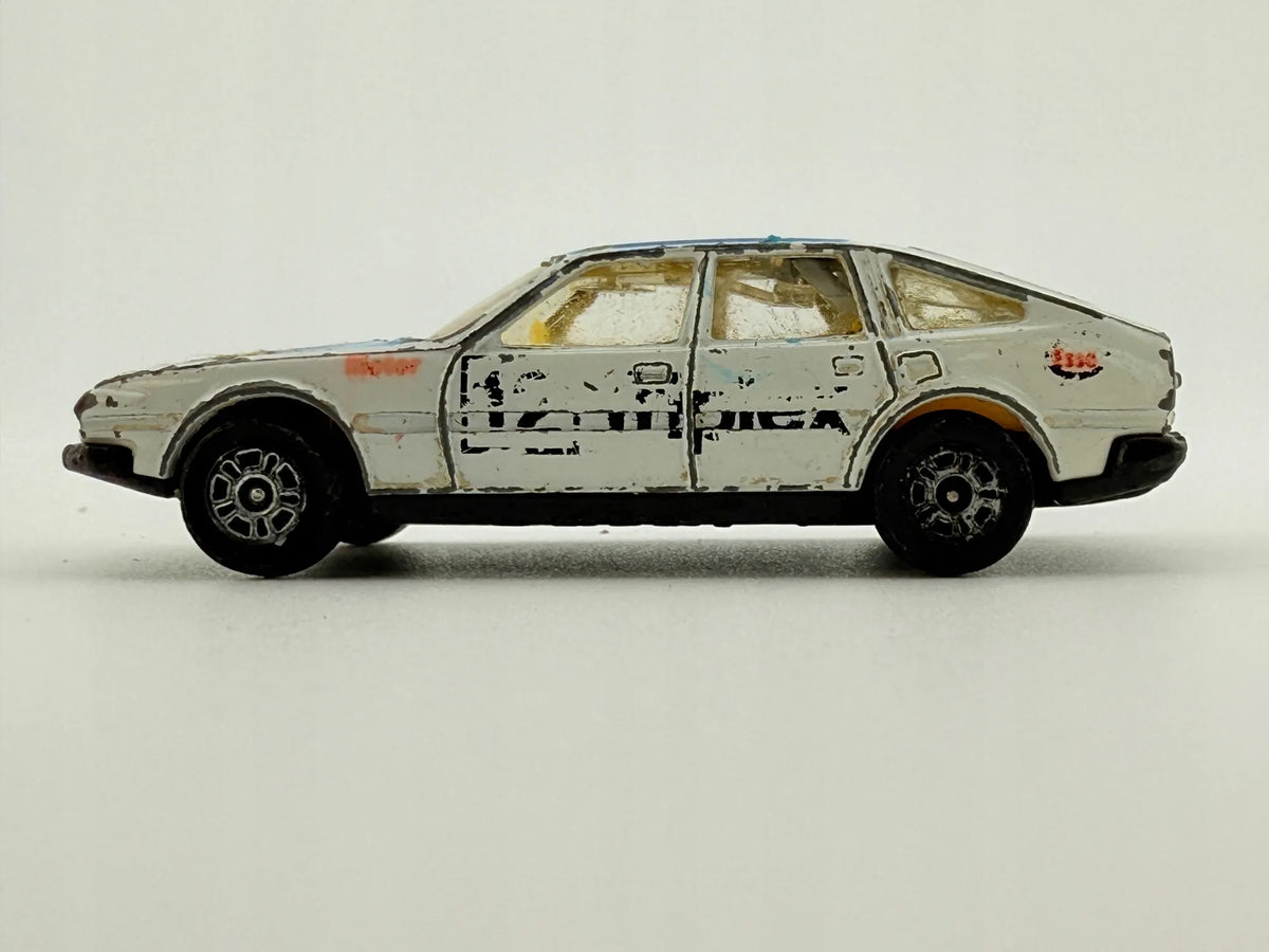 Rover 3500 Corgi Biały 1:43 Made in Gt Britain – zdjęcie 4