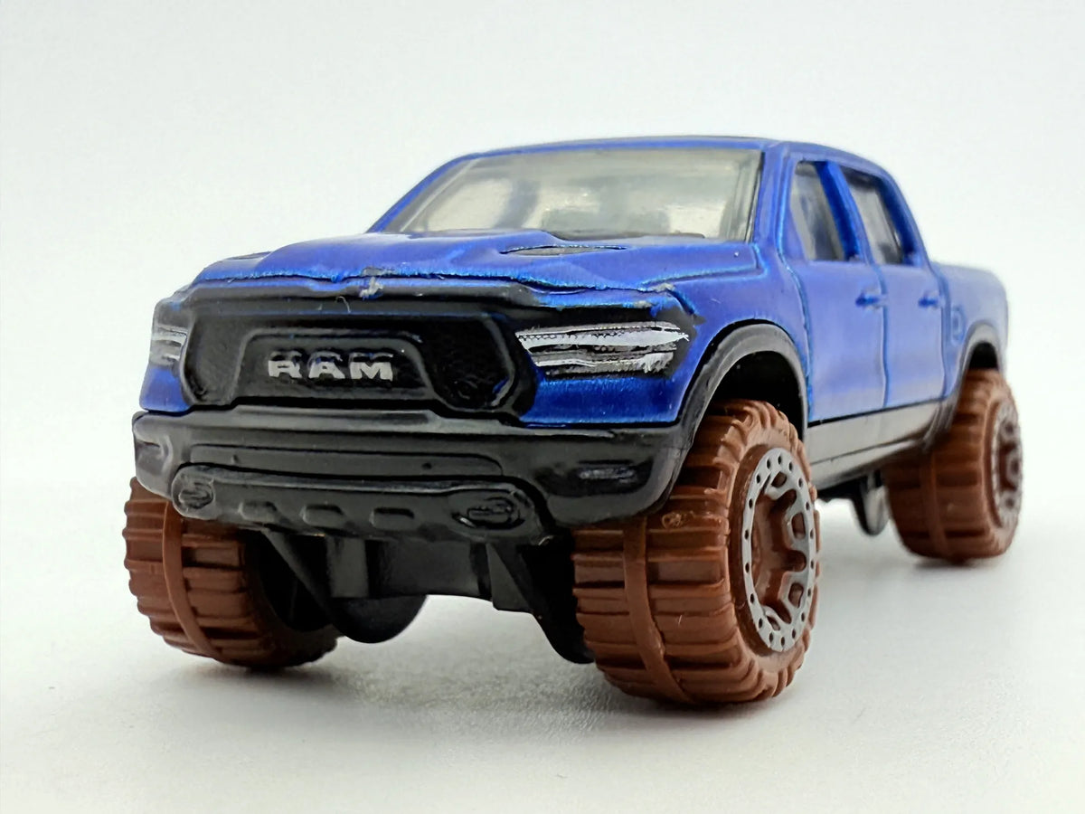 Dodge Ram, Hot Wheels, die cast resoraki, 1:64 – zdjęcie 4