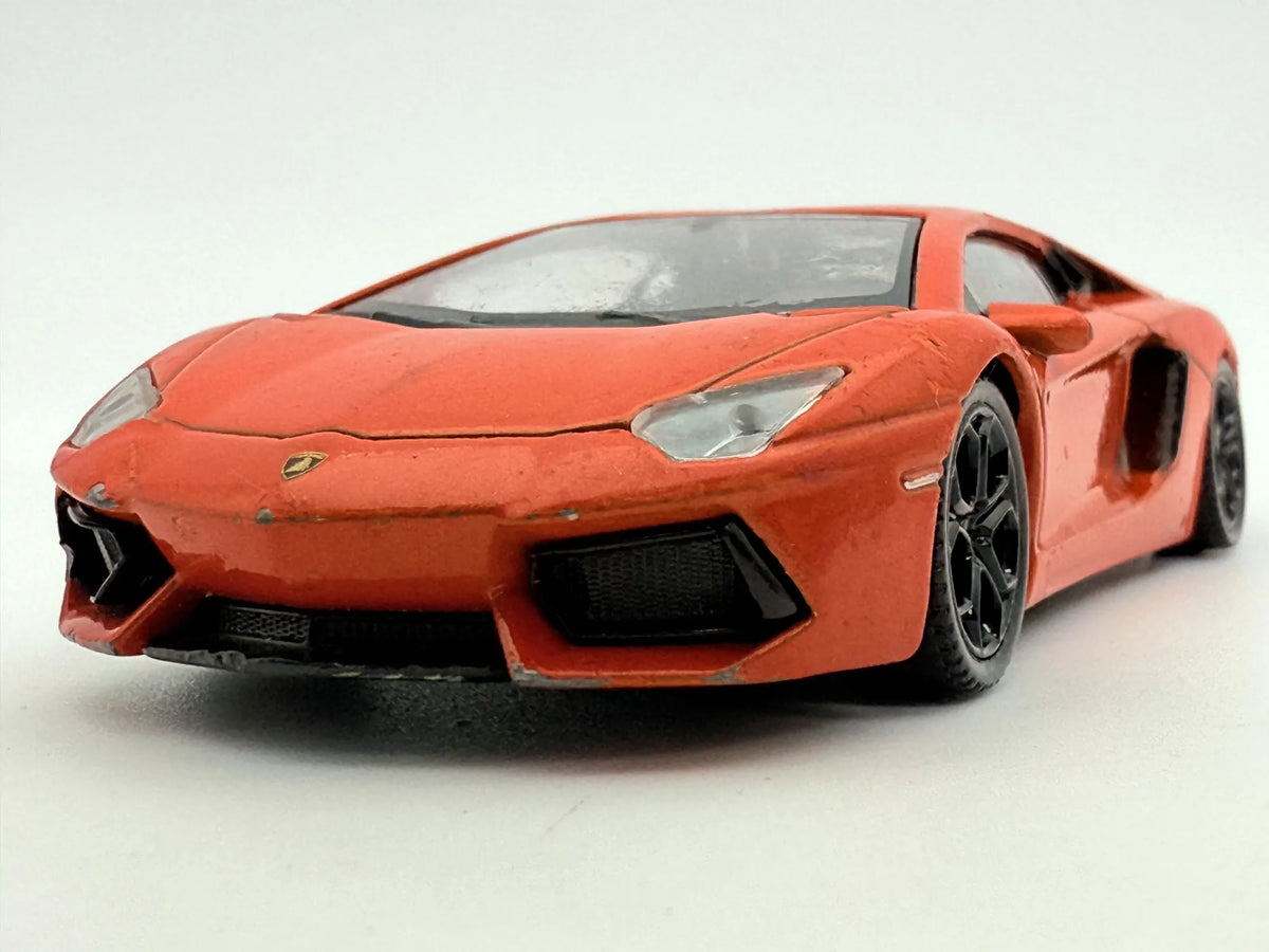 Lamborghini Aventador CoupeStan: kolekcjonerski – zdjęcie 4