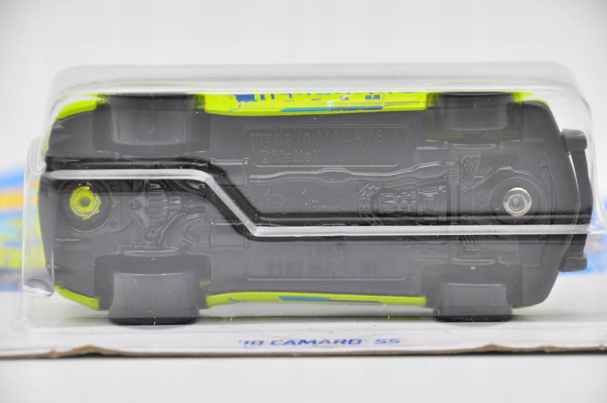 Hw First Response Mainline Hot Wheels 2024 Żółtozielony 1:64 – zdjęcie 4