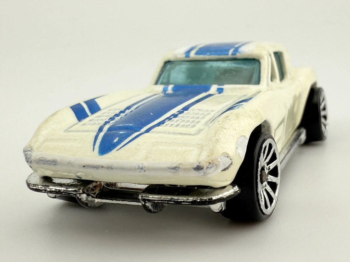 1979 CORVETTE STINGRAY, Hot Wheels, Die cast, Biała, 1:64, Resoraki – zdjęcie 4