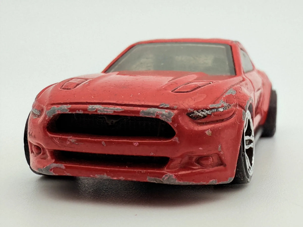 2015 Ford Mustang Gt, Hot Wheels, Resoraki, Die cast 1:64, czerwony – zdjęcie 4