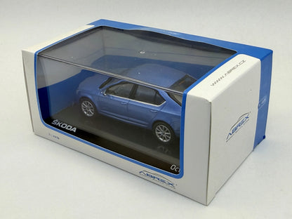 ŠKODA OCTAVIA MK3 Z 2012 R. Abrex Niebieski 1:43 – zdjęcie 4