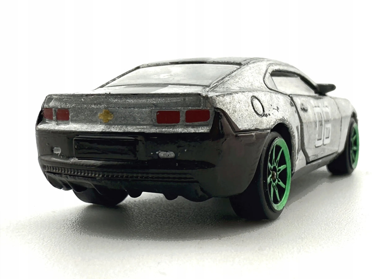 Chevrolet Camaro Majorette 2010 Srebrny 1:62 – zdjęcie 4