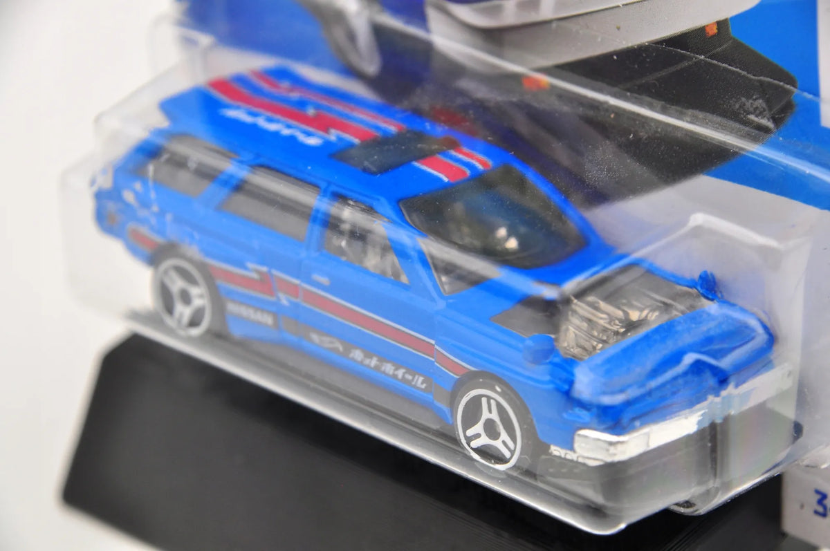 NISSAN MAXIMA DRIFT CAR Hot Wheels 2023 Niebieski 1:64 – zdjęcie 4