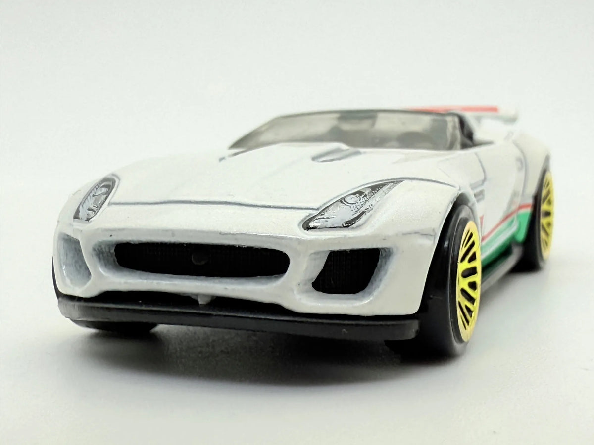F-Type Project 7 Hot Wheels Biała 1:64 – zdjęcie 4