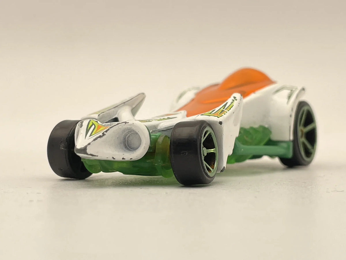BUAYING MENACE, Hot Wheels 2017, Die cast 607, Biały, 1:64, – zdjęcie 4