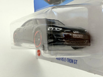 AUDI RS E-TRON GT Demolition Hot Wheels 2021 Czarny 1:64 – zdjęcie 4
