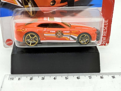 Fire Chief Hot Wheels 2023 Czerwony 1:64 – zdjęcie 4