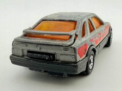 Ford Sierra Xr4I Matchbox Srebrny 1:64 Made in Macau – zdjęcie 4