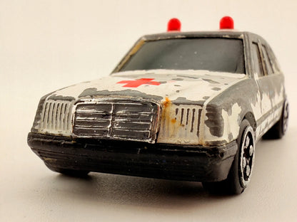 AMBULANCE, Resoraki, Die cast 8917, Biały, 1:64 – zdjęcie 4