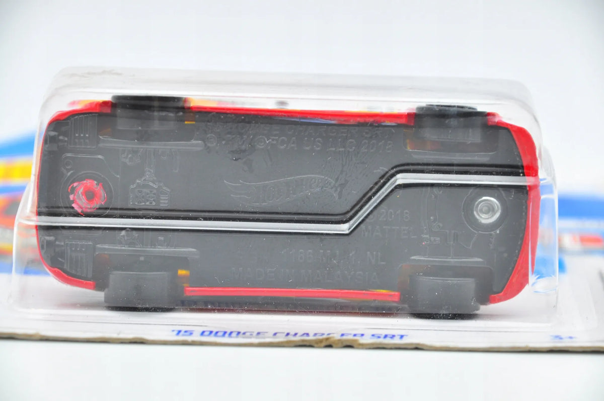 Dodge HW FIRST RESPONSE Hot Wheels 2024 Czerwony 1:64 – zdjęcie 4