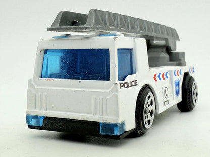 Wóz Drabinowy Police, Policja, Straż pożarna, Die cast Resoraki, Biały 1:64 – zdjęcie 4
