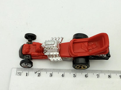 Diaper Dragger Hot Wheels Czerwony 1:64 – zdjęcie 4