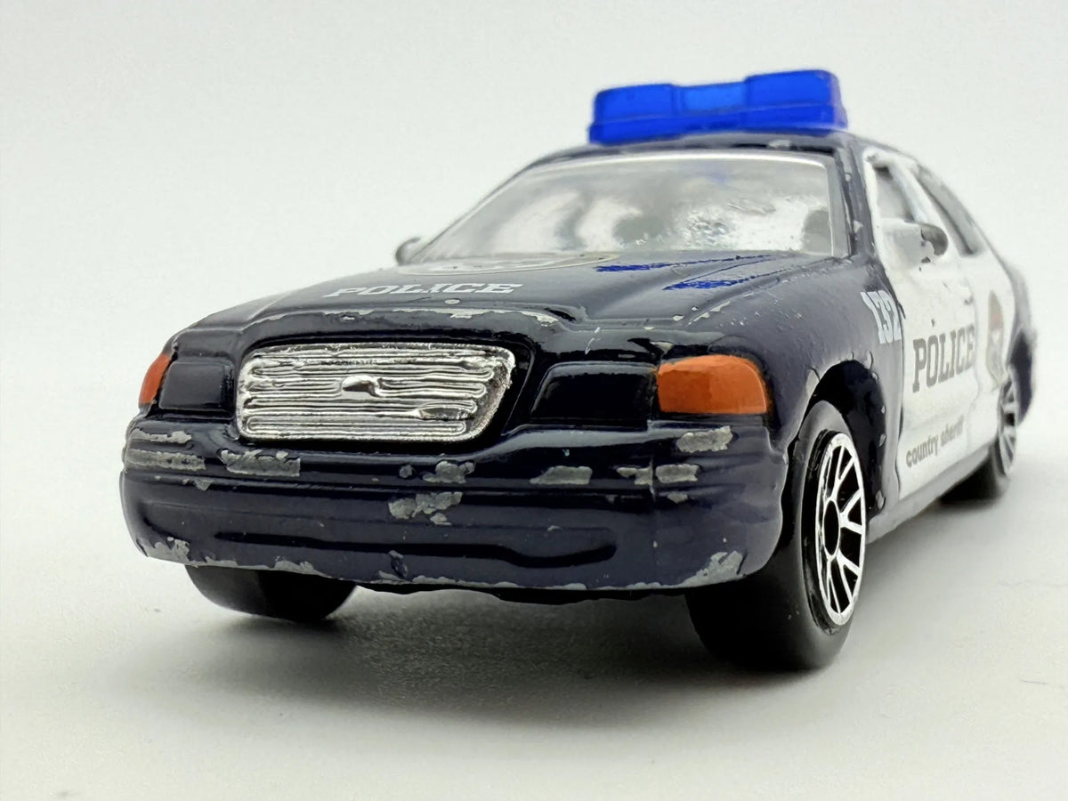Ford Crown Victoria Realtoy Granatowy 1:64 – zdjęcie 4