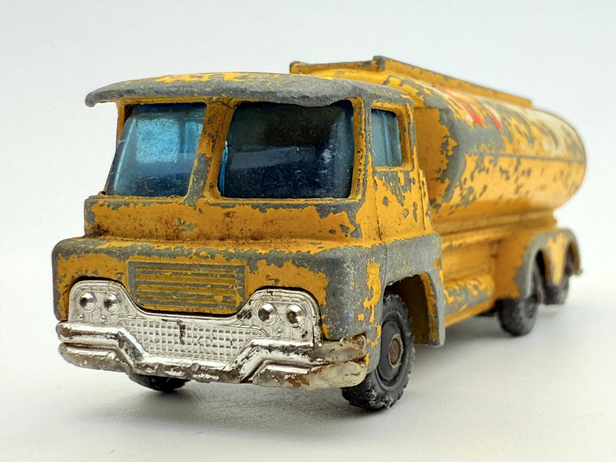 Guy Warrior Tanker Żółta 1:64 Made in Wielka Brytania – zdjęcie 4