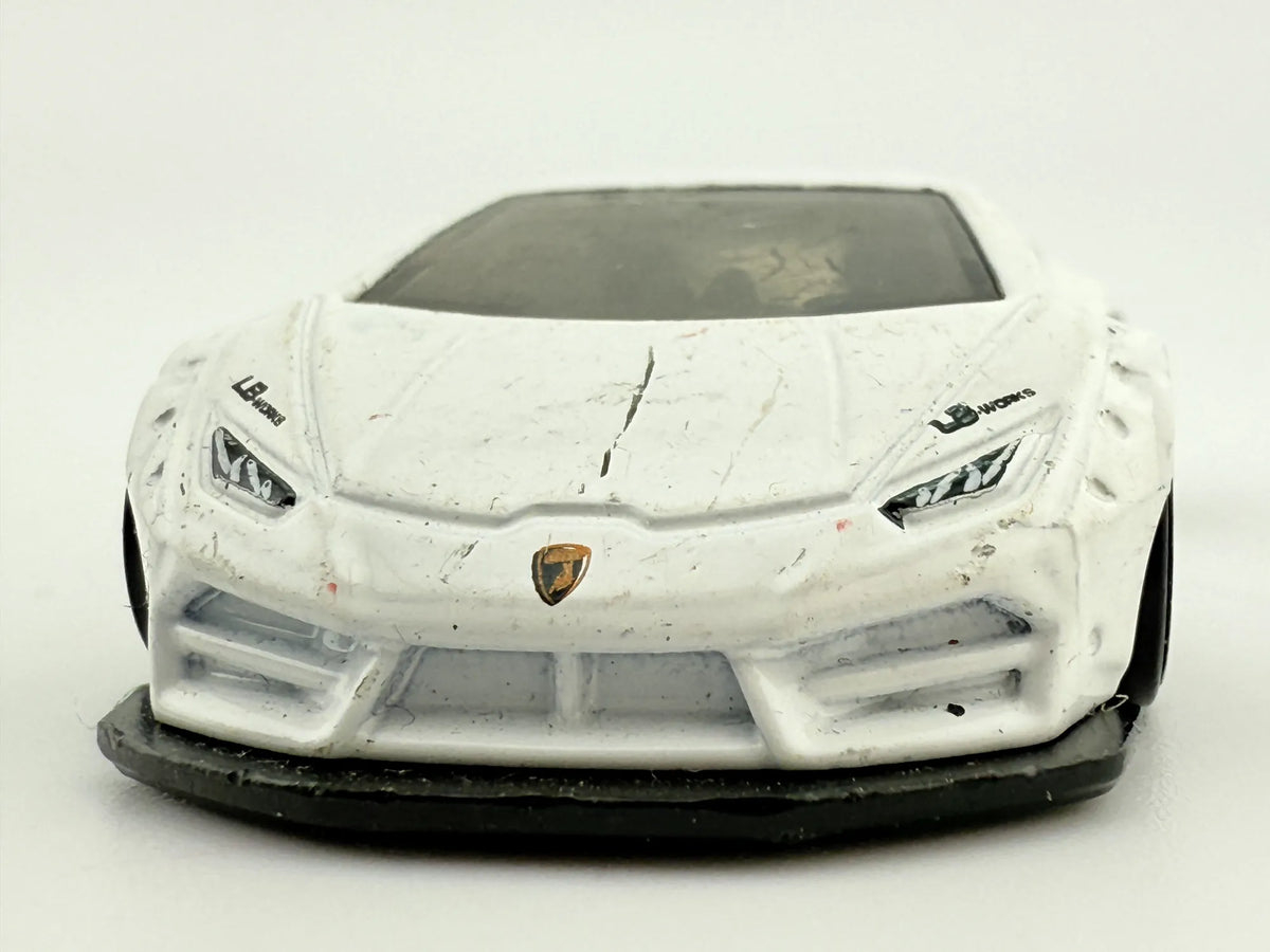 LB-WORKS LAMBORGHINI HURACAN COUPE, Hot Wheels 2020, No. GRX61, Biały, 1:64 – zdjęcie 4
