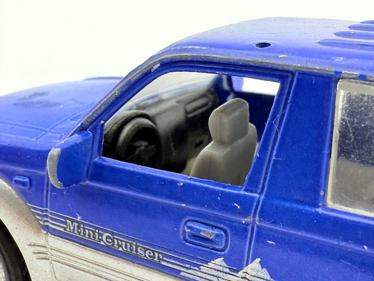Mini Cruiser Niebieski 1:43 Jak Toyota Land Cruiser – zdjęcie 4
