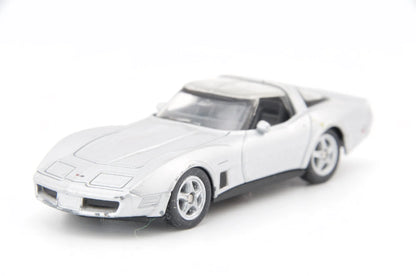 1982 Chevrolet Corvette Welly Srebrna 1:60 – zdjęcie 4