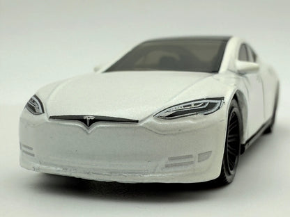 Tesla Model S Matchbox 2022 Biały 1:64 Sedan – zdjęcie 4