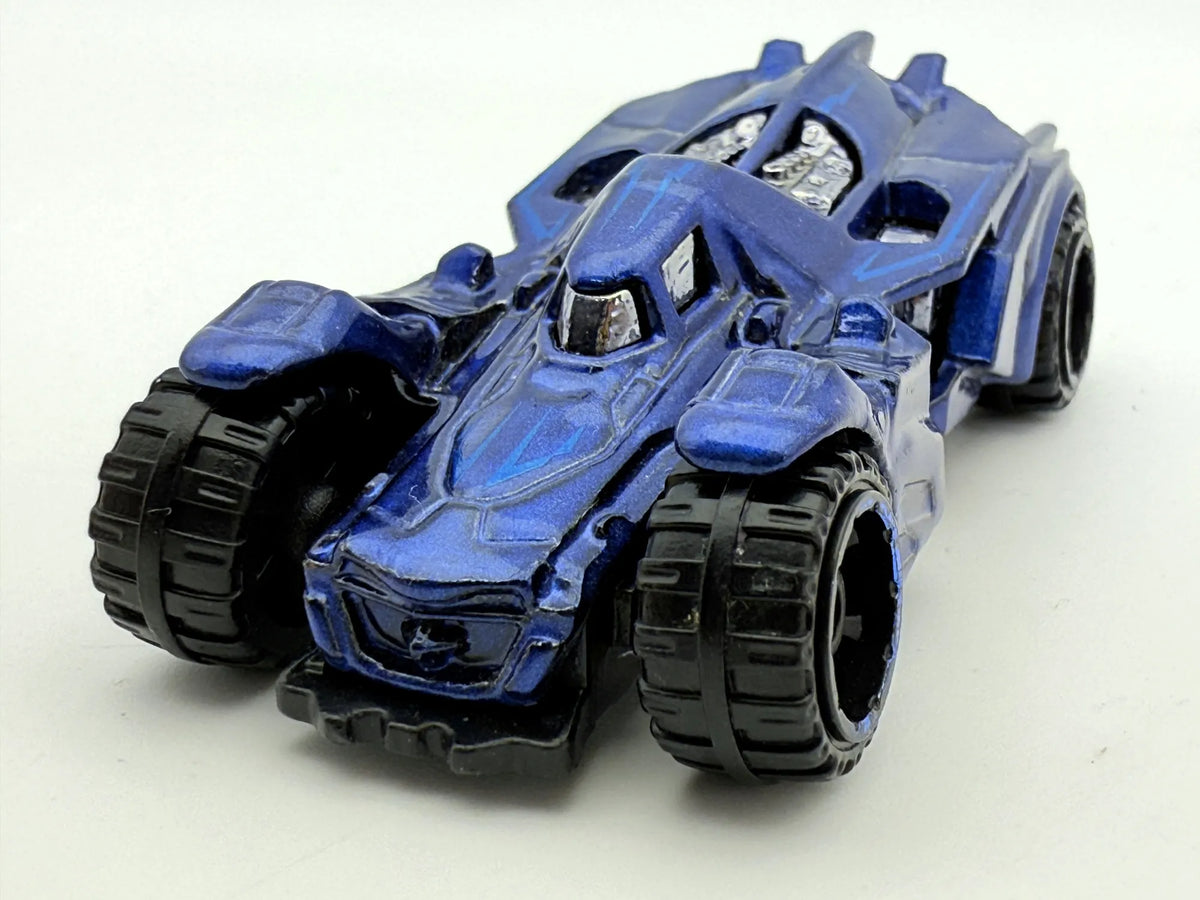 Batmobile Hot Wheels Niebieski 1:64 – zdjęcie 4