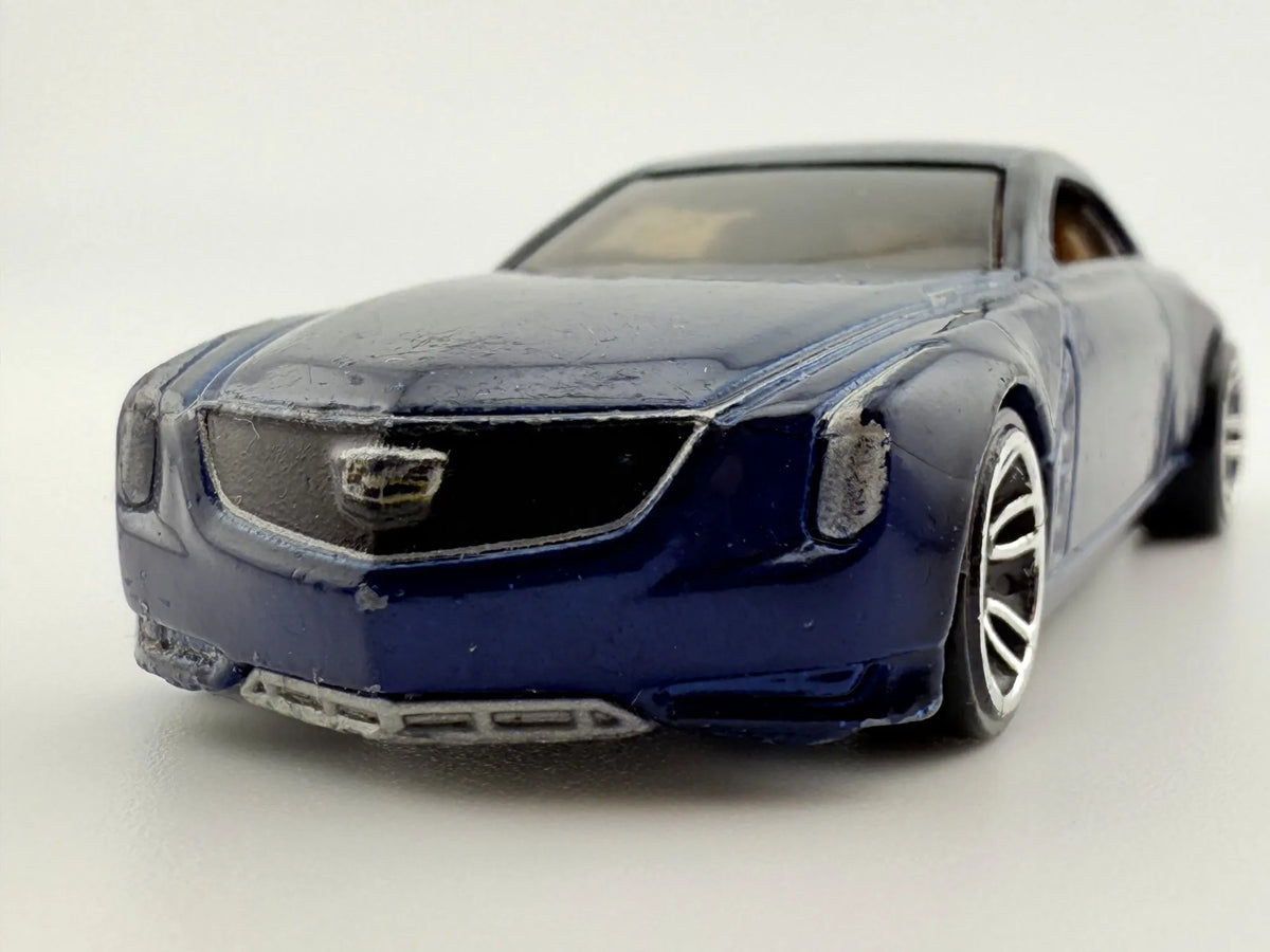 Cadillac Elmiraj Hot Wheels 2014 Granatowy 1:64 – zdjęcie 4