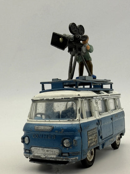 Commer Bus Samuelson Film Services z kamerzystą Corgi 1:49 Great Britain – zdjęcie 4