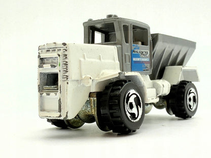OSHKOSH SNOW PLOW, Hot Wheels, Resoraki, Die cast, Biało-Szara, 1:64 – zdjęcie 4