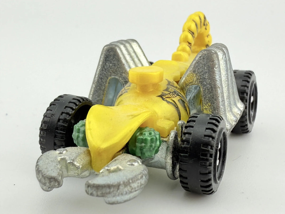 EEVIL WEEVIL, Hot Wheels 2010, Die cast 2062, Żółty, 1:64, Resoraki – zdjęcie 4