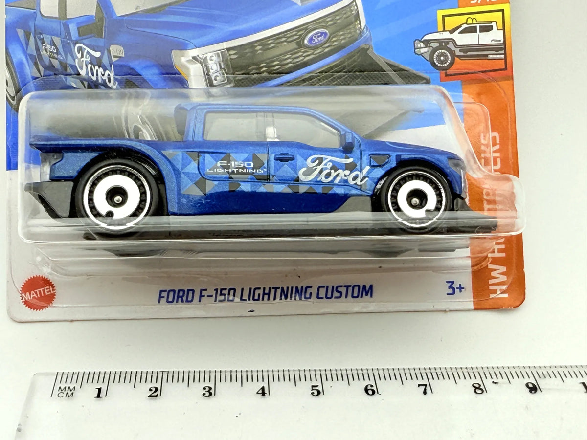 Ford F-150 Lightning Custom Hot Wheels Niebieski 1:64 – zdjęcie 4