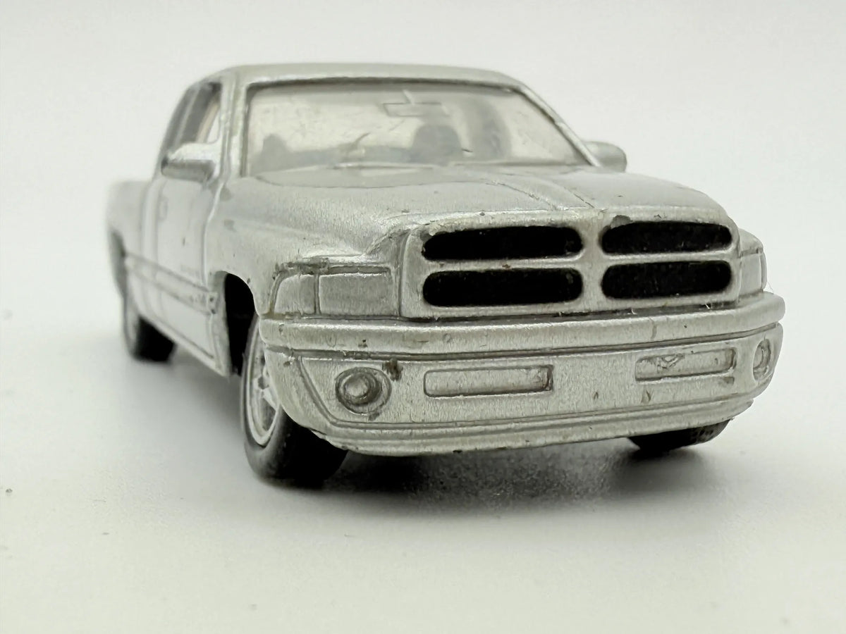 DODGE RAM, Welly, Resoraki, Die cast, Srebrny 1:64 – zdjęcie 4