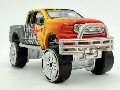 Ford F-Series Tonka Czerwono-Żółto-Czarna 1:64 – zdjęcie 4