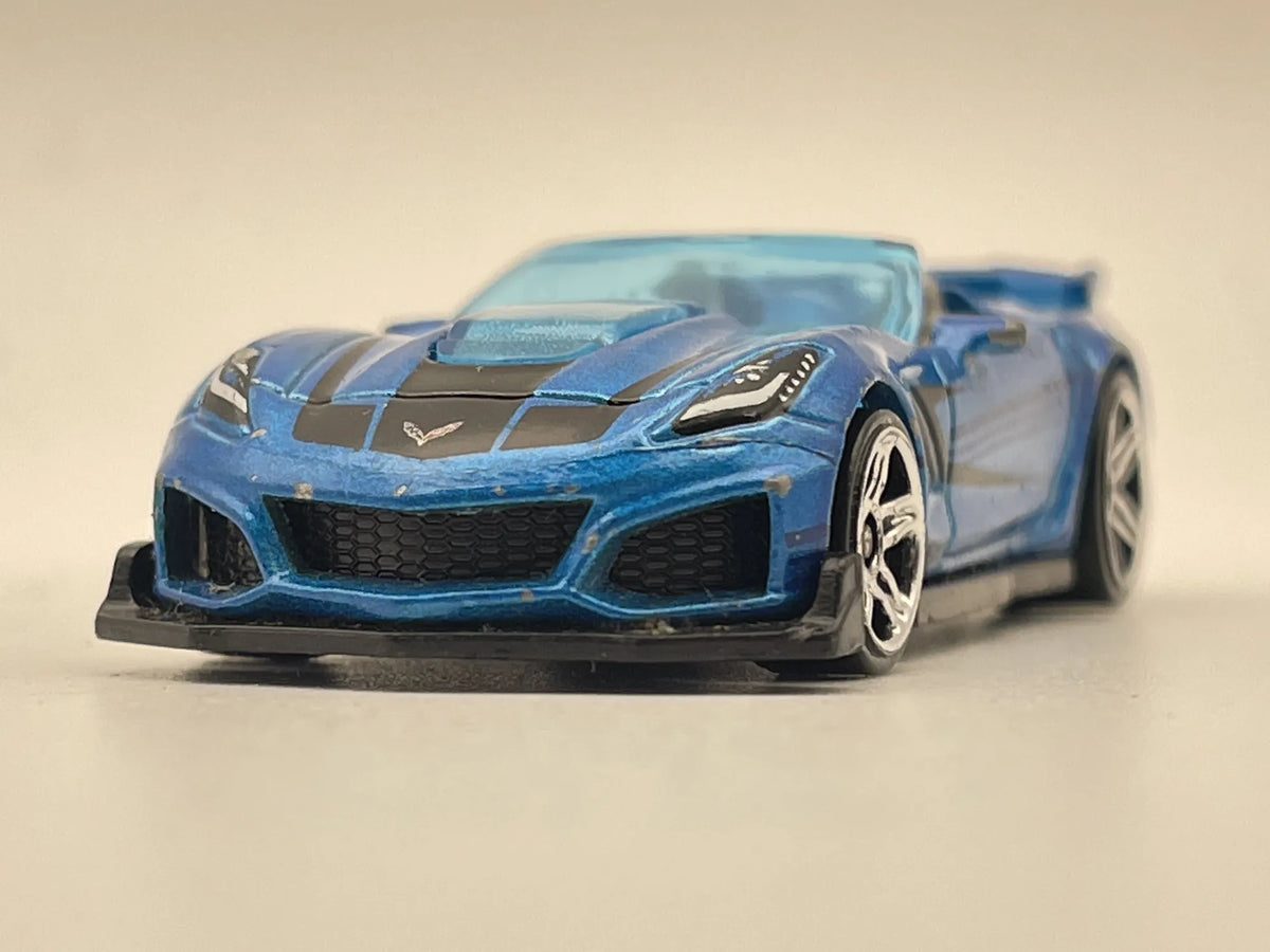 CHEVROLET CORVETTE ZR1 CONVERTIBLE, Hot Wheels 2019, Die cast GHB34, 1:64 – zdjęcie 4