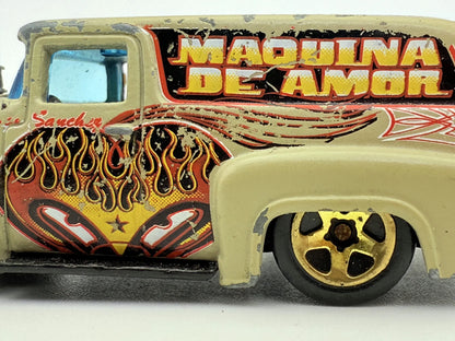 '56 Ford F-100 Máquina de Amor Hot Wheels Beżowy 1:64 – zdjęcie 4