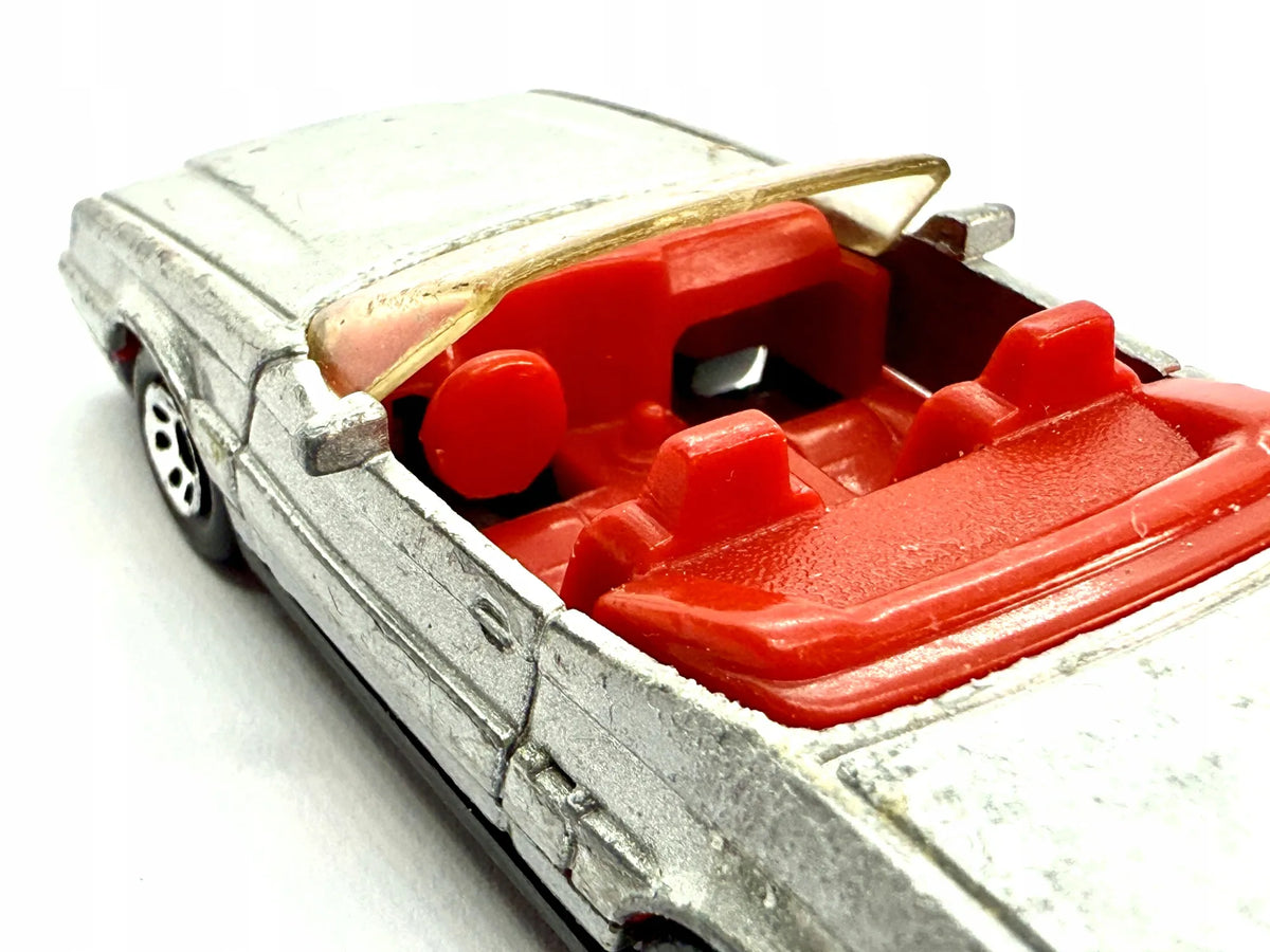 CADILLAC ALLANTÉ Matchbox 1987 Srebrny 1:64 Made in Macau – zdjęcie 4