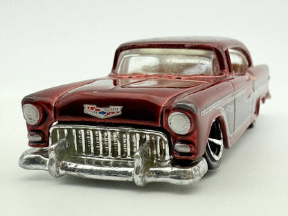 55 Chevy Hot Wheels Czerwony 1:64 – zdjęcie 4