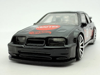 Ford Sierra Cosworth Hot Wheels Czarny 1:64 – zdjęcie 4