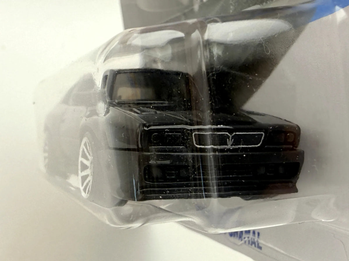 MASERATI SHAMAL, Hot Wheels 2025, Die cast HYX76, Czarny, 1:64, Resoraki – zdjęcie 4