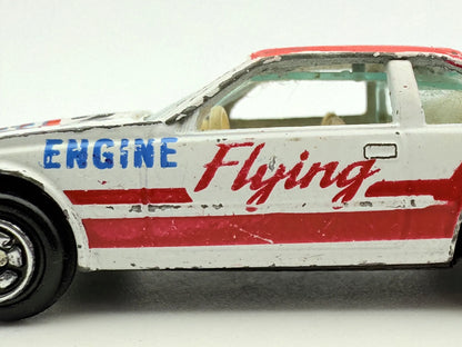 Sportowe Coupe Yatming Biało-Czerwony 1:60 – zdjęcie 4